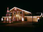 06_Christmas_House.JPG (380751 bytes)